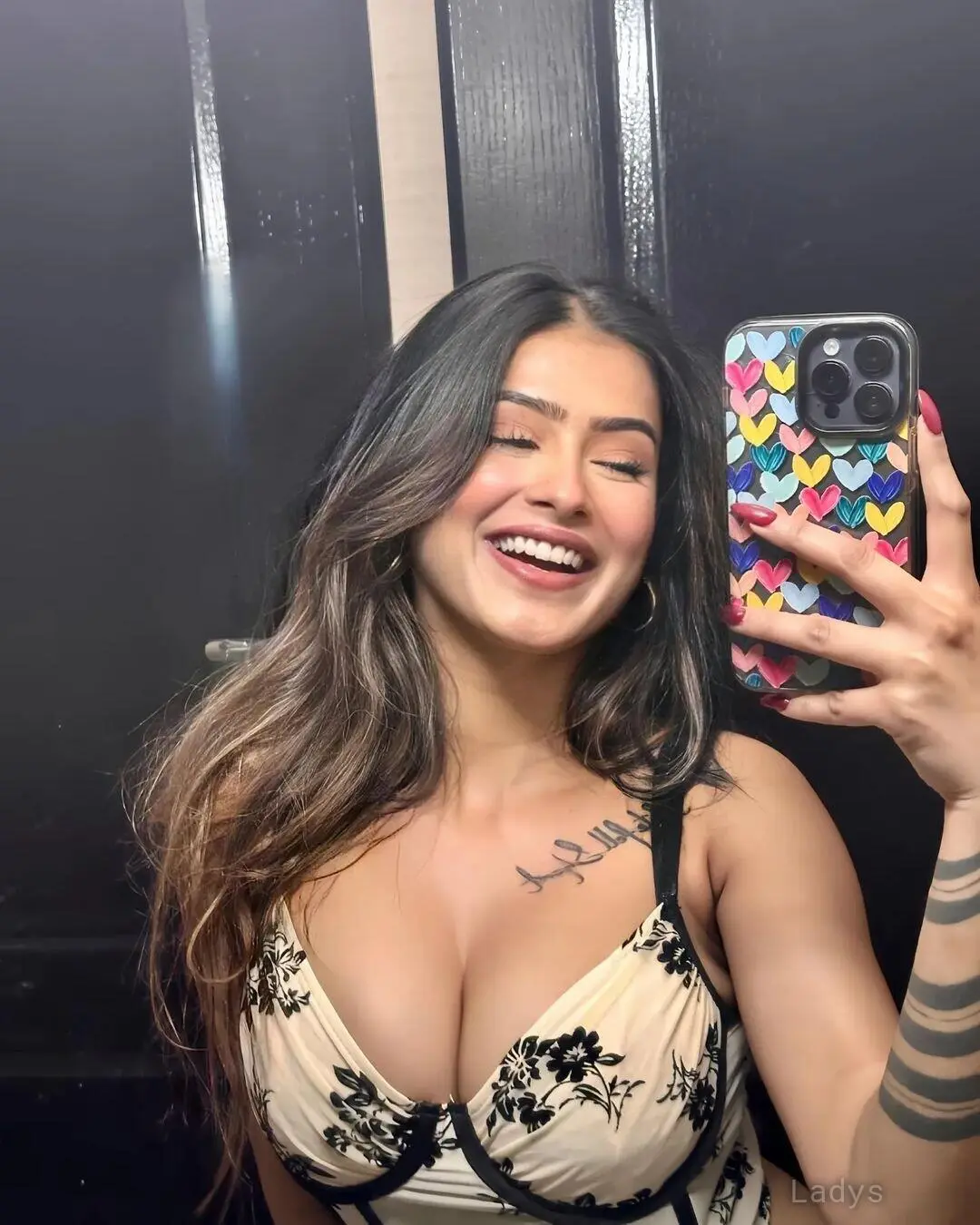 Lara, 23 years BBW escorts girl, height 155 sm, Weight kg, backpage Nagpur