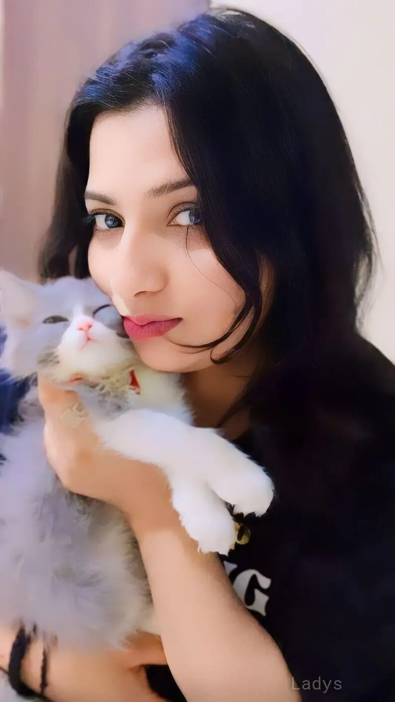 Nisha, 24 years BBW escorts girl, height 154 sm, Weight  kg, backpage Nagpur