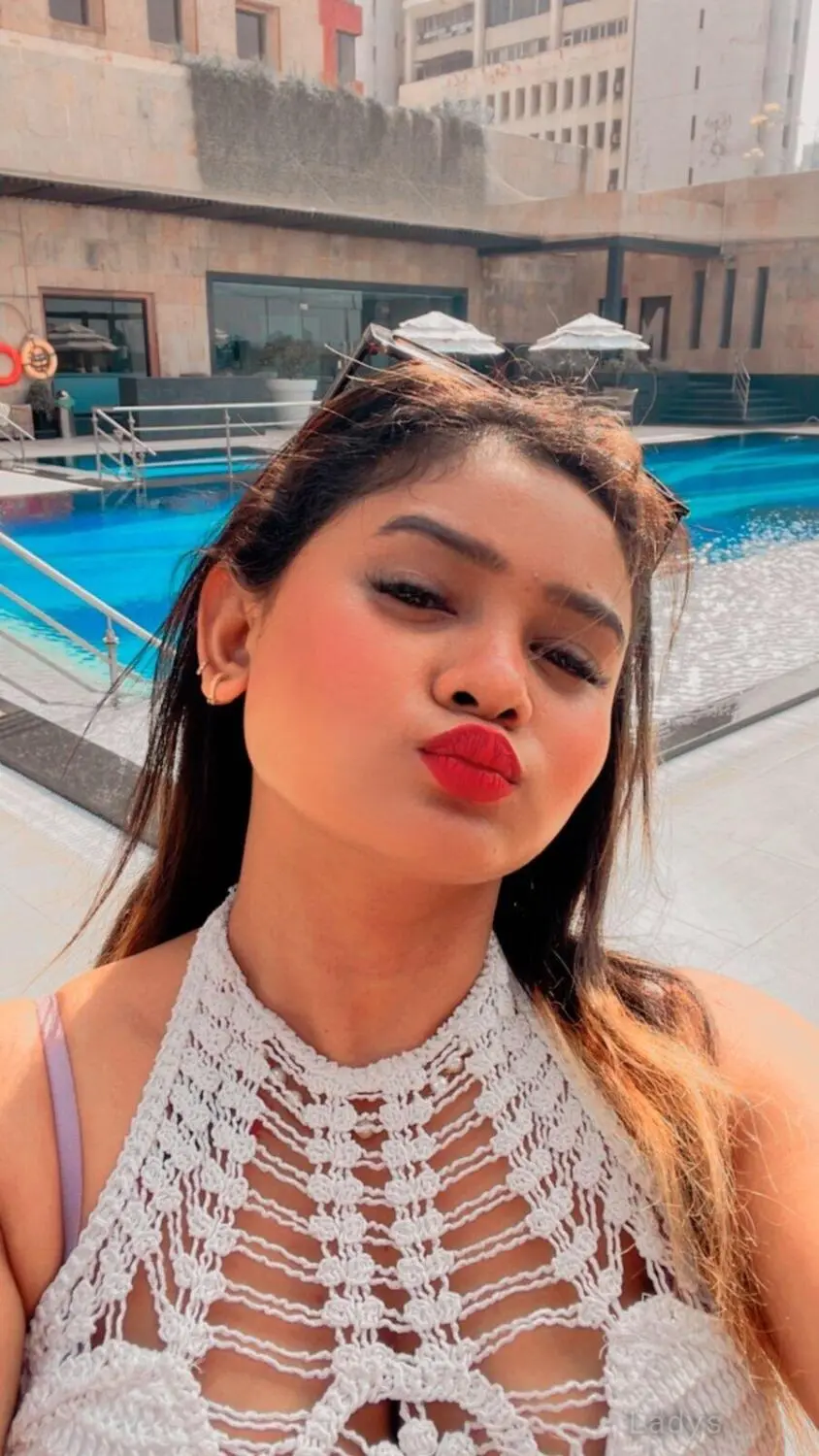 Zoya, 21 years BBW escorts girl, height 153 sm, Weight  kg, backpage Nagpur