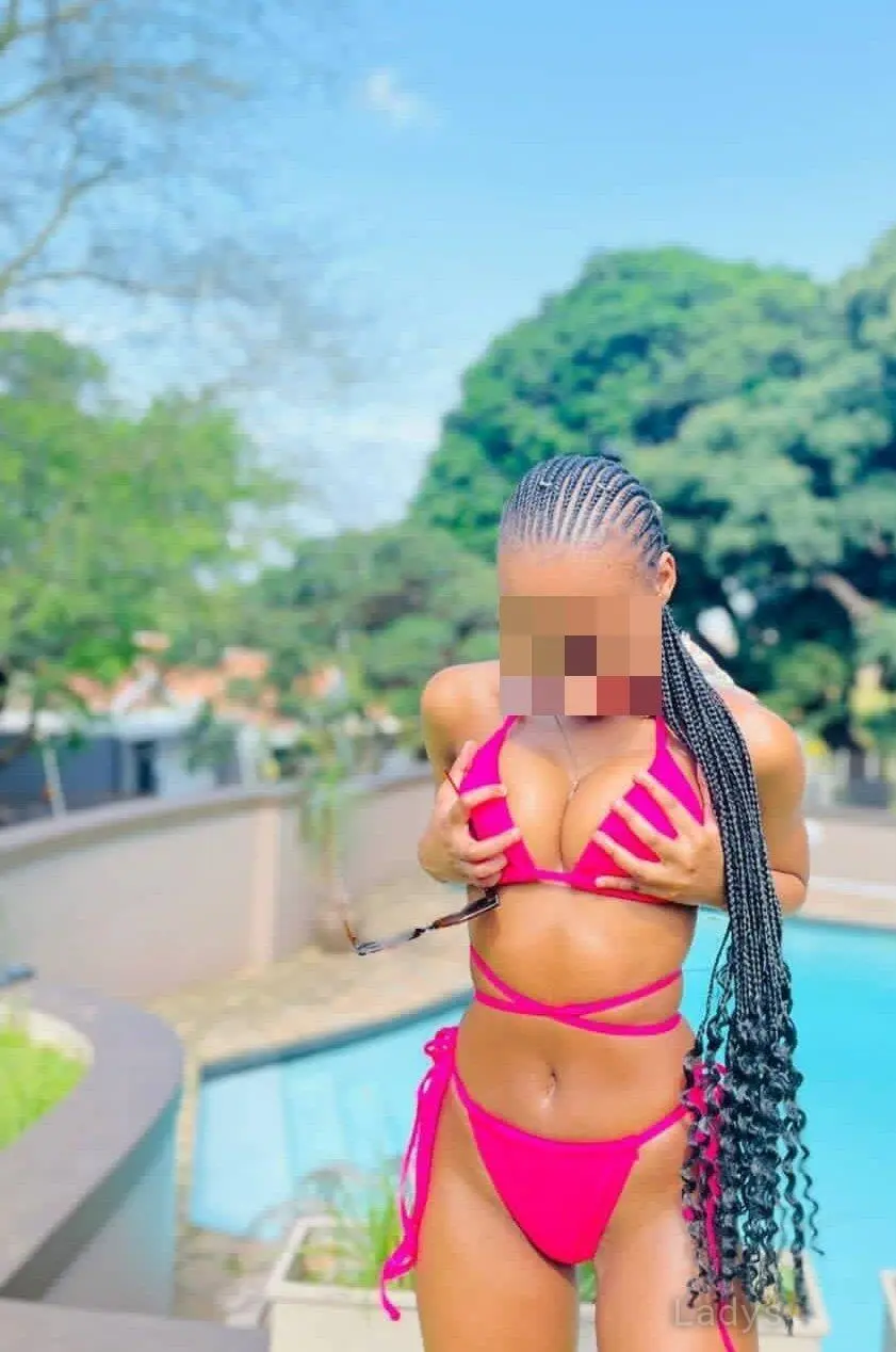 Tessy, 20 years BBW escorts girl, height 183 sm, Weight  kg, backpage Nairobi
