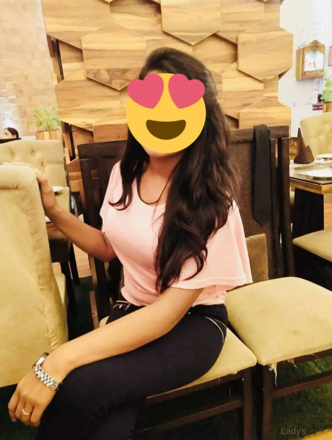 Kendall, 22 years BBW escorts girl, height 163 sm, Weight  kg, backpage Navi Mumbai