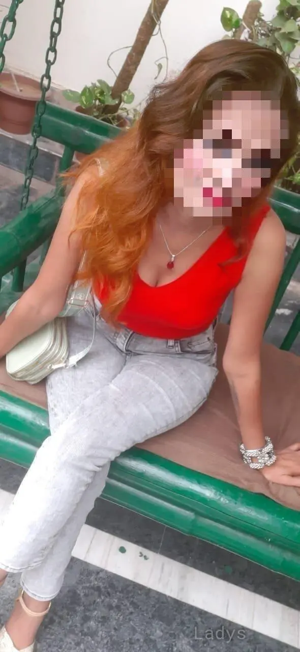 Sonia, 24 years BBW escorts girl, height 165 sm, Weight  kg, backpage Navi Mumbai