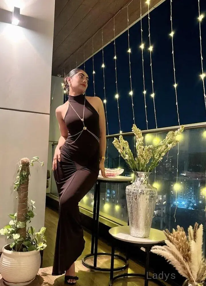 Shejal, 24 years BBW escorts girl, height 160 sm, Weight  kg, backpage Paris