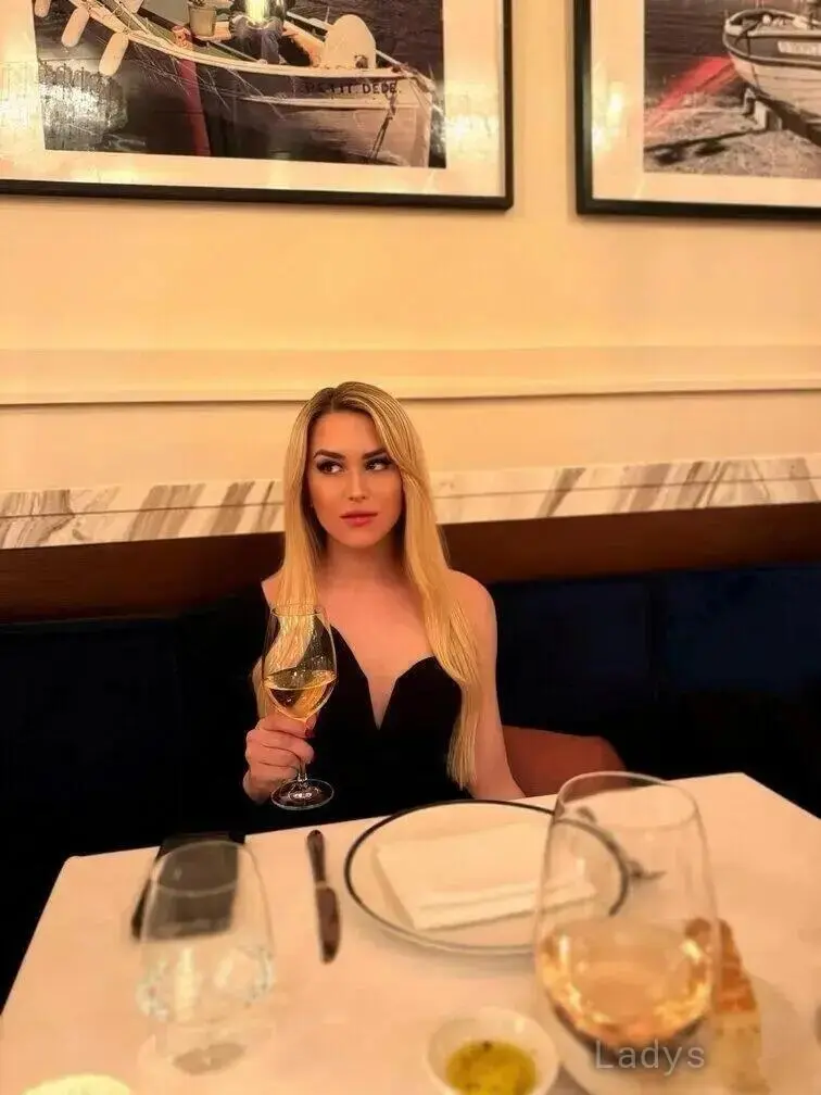 JULIETTE FORD, 25 years BBW escorts girl, height 172 sm, Weight 56 kg, backpage Portland