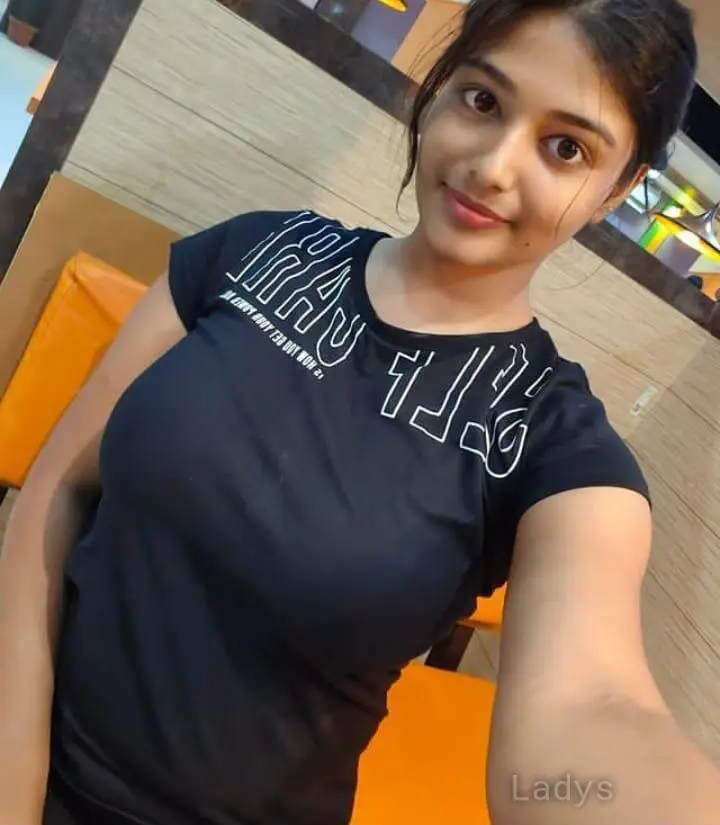 Mia, 22 years BBW escorts girl, height 152 sm, Weight kg, backpage Pune