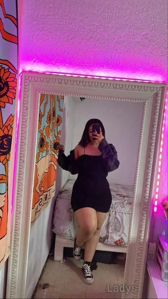 Emma, 20 years BBW escorts girl, height 167 sm, Weight  kg, backpage Riyadh