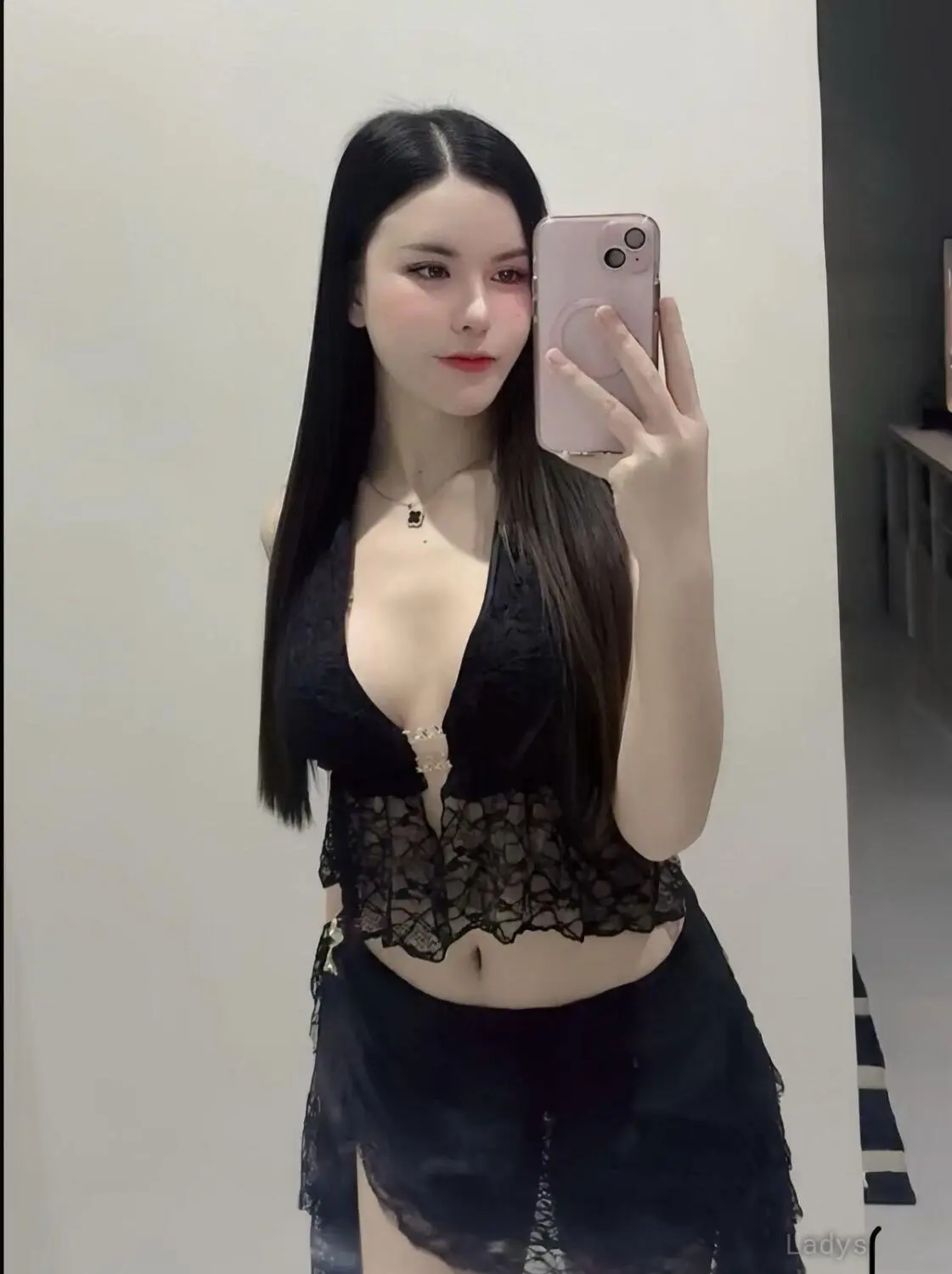 Mina, 25 years BBW escorts girl, height 167 sm, Weight  kg, backpage Riyadh