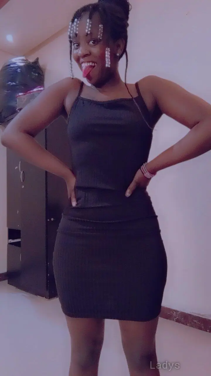 Queeny, 23 years BBW escorts girl, height 165 sm, Weight  kg, backpage Riyadh