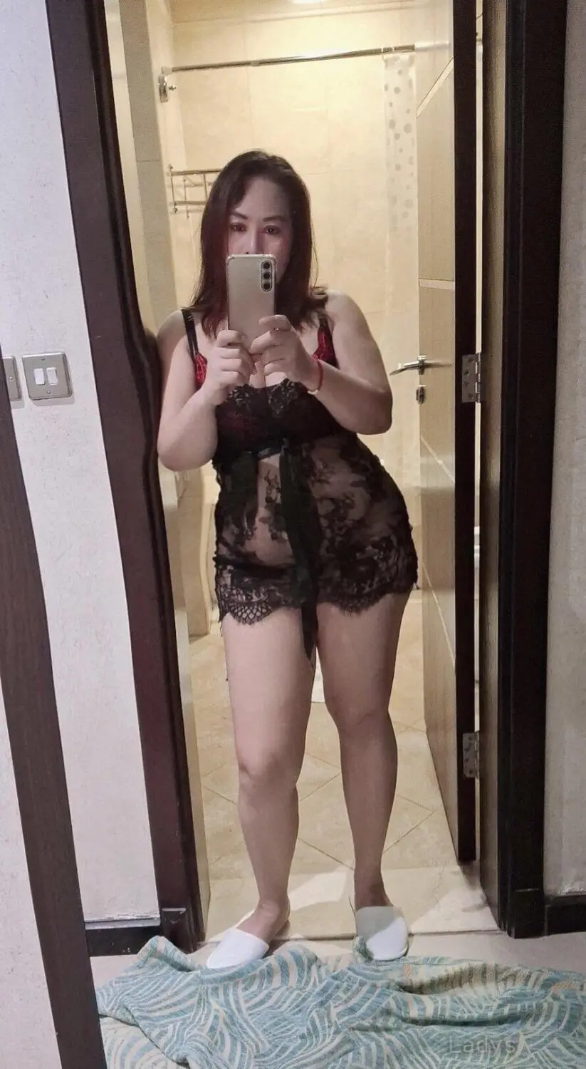 Sara, 28 years BBW escorts girl, height 160 sm, Weight kg, backpage Riyadh