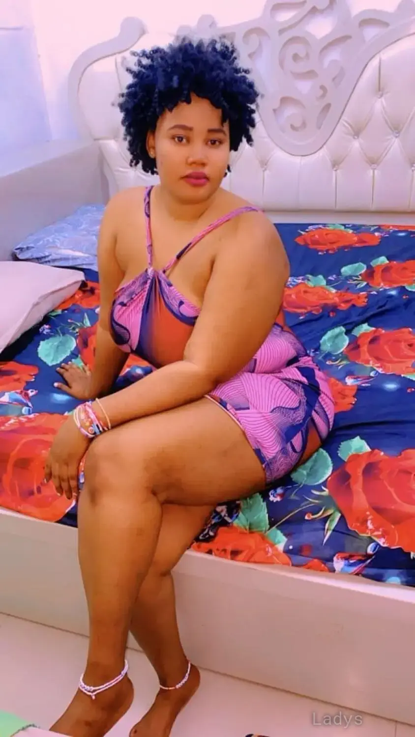 Shance, 22 years BBW escorts girl, height 155 sm, Weight 60 kg, backpage Riyadh