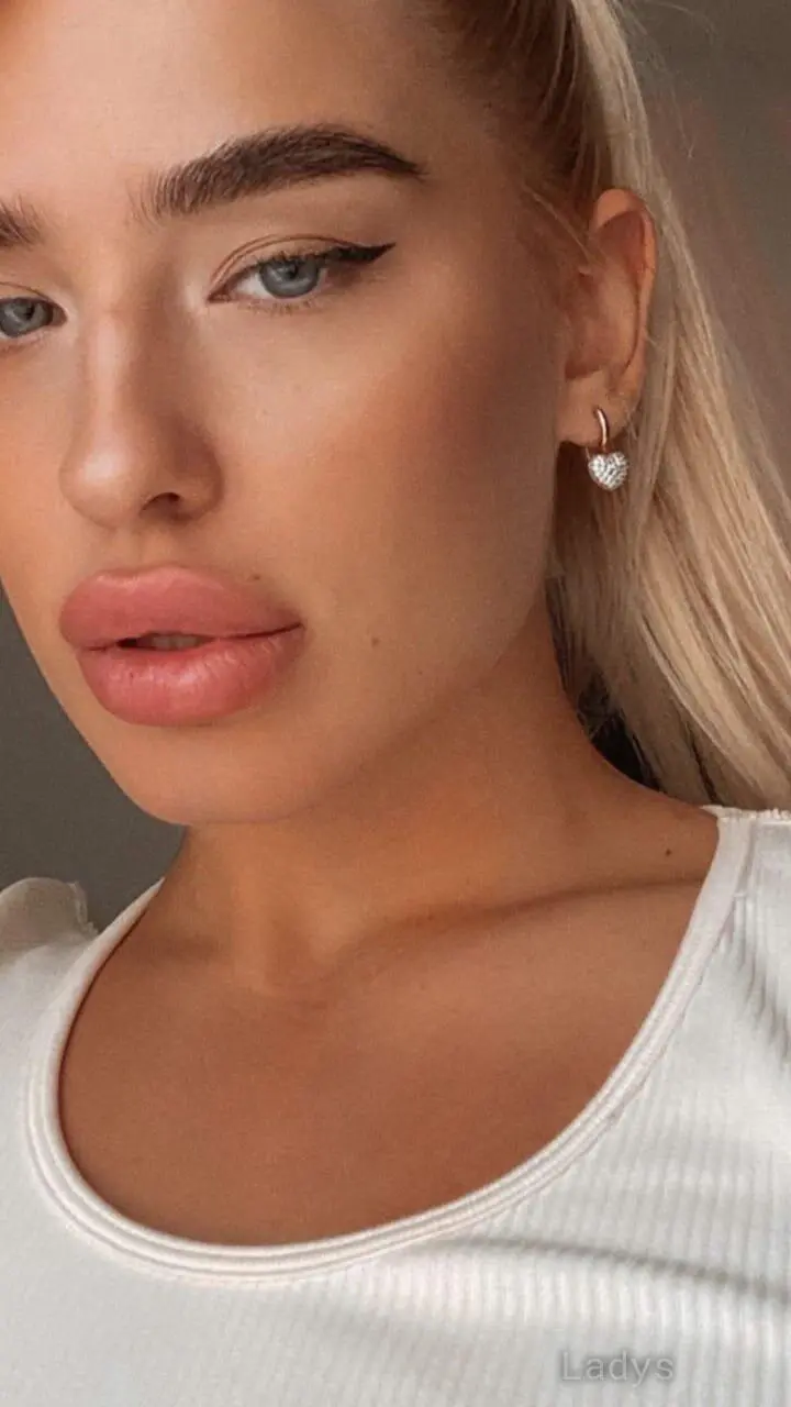 Sofia, 22 years BBW escorts girl, height 164 sm, Weight  kg, backpage Riyadh
