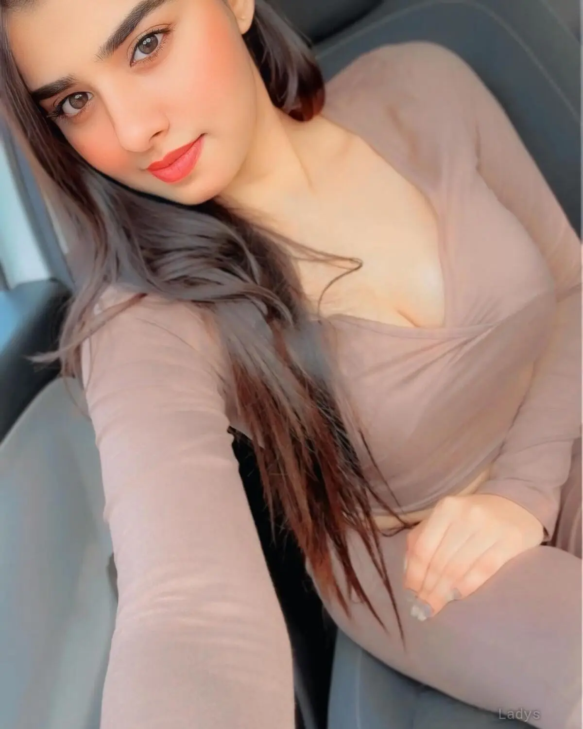 Nana, 22 years BBW escorts girl, height 178 sm, Weight  kg, backpage Salalah