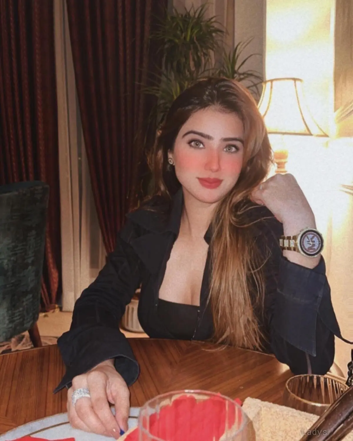 Ankita, 24 years BBW escorts girl, height 172 sm, Weight kg, backpage Sharjah