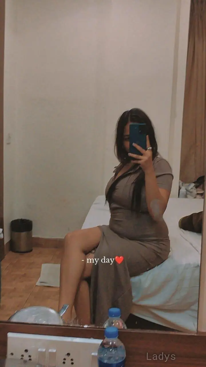 Roxanne, 22 years BBW escorts girl, height 155 sm, Weight kg, backpage Siliguri