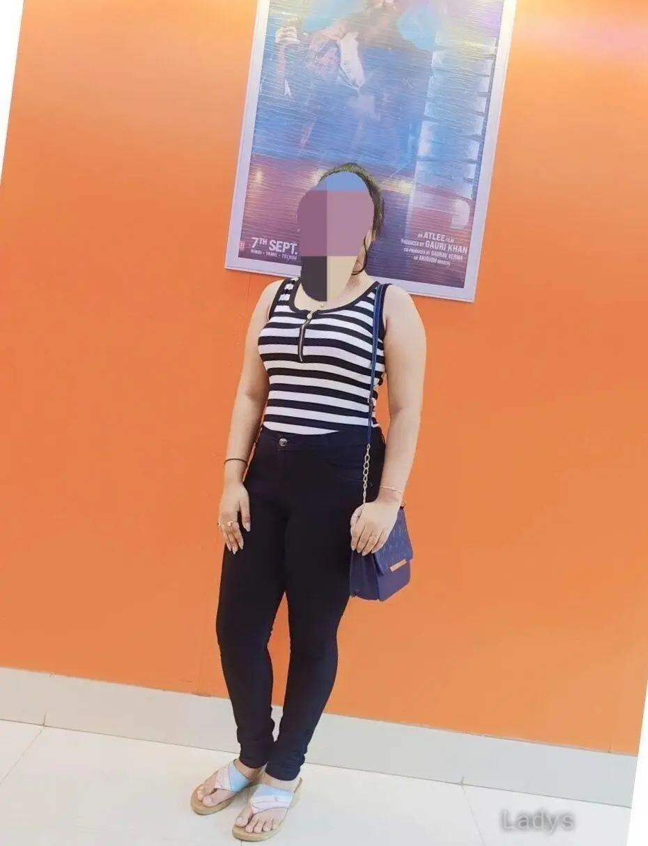 Deeksha, 23 years BBW escorts girl, height 179 sm, Weight  kg, backpage Singapore