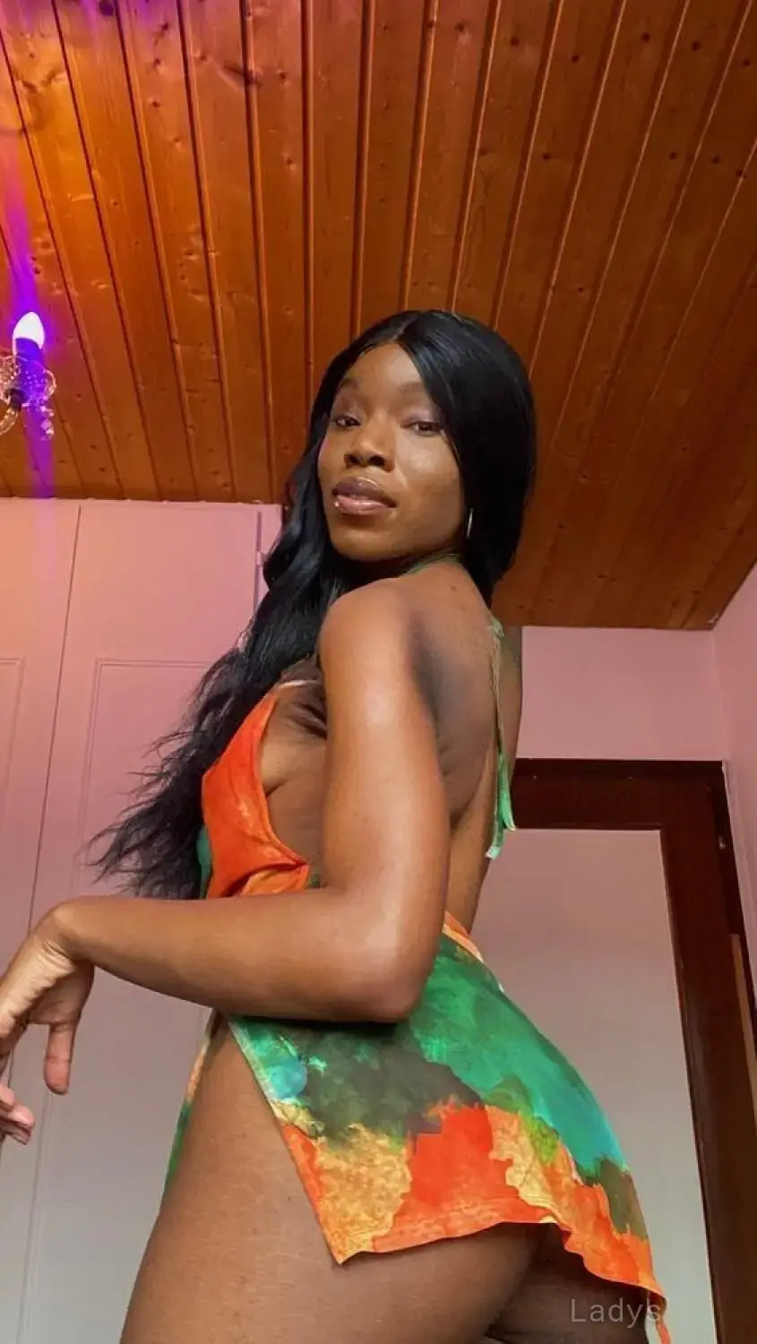 Naomi, 23 years BBW escorts girl, height 150 sm, Weight 55 kg, backpage Stockholm