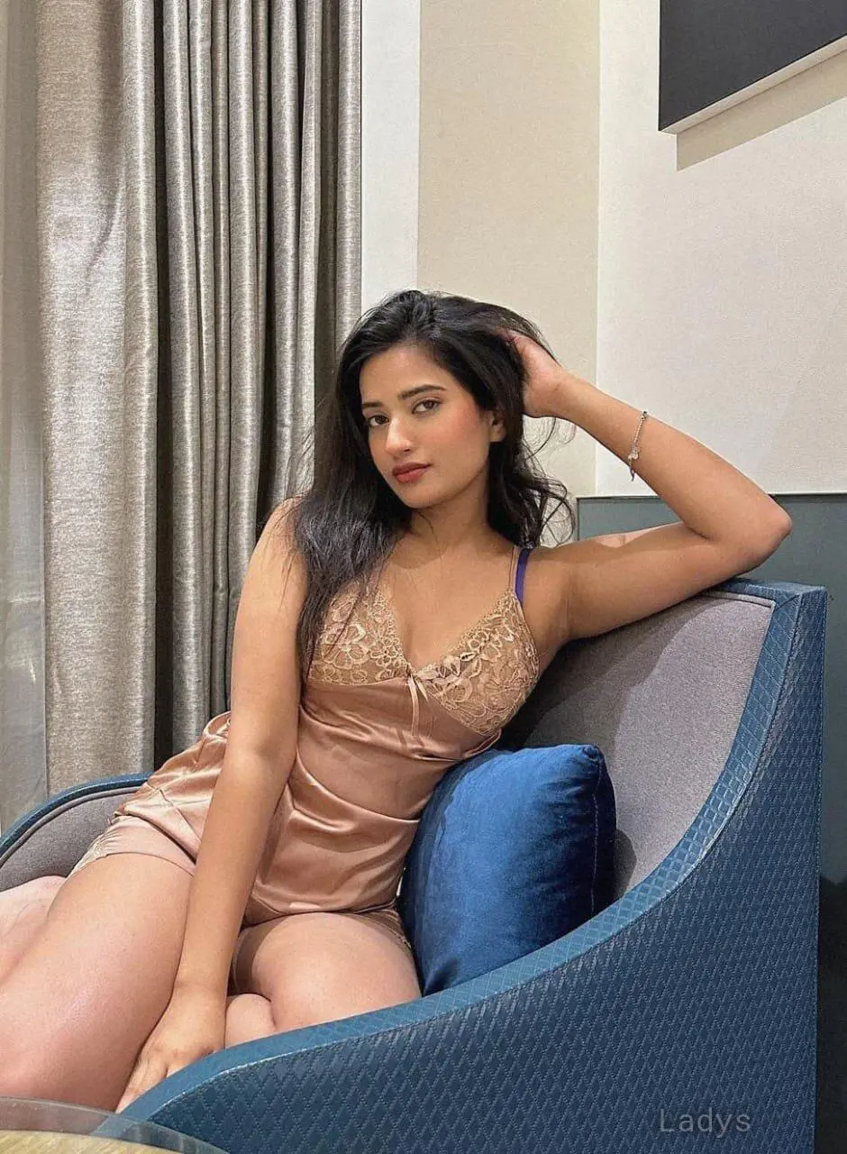Anna, 22 years BBW escorts girl, height 160 sm, Weight kg, backpage Thiruvananthapuram