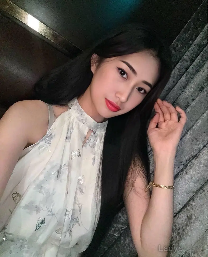 Yuri, 23 years BBW escorts girl, height 167 sm, Weight kg, backpage Tokyo