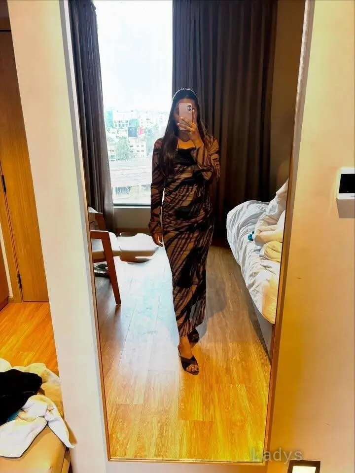 Priya, 22 years BBW escorts girl, height 170 sm, Weight kg, backpage Udaipur