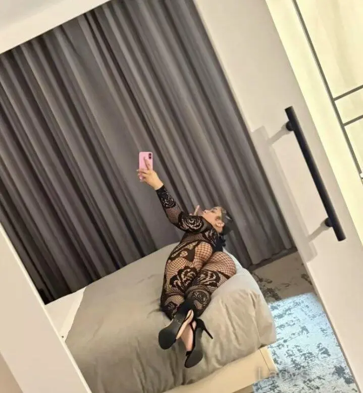 Gila, 26 years beautiful nude Baghdad escorts girl, height 170 sm, Weight  kg