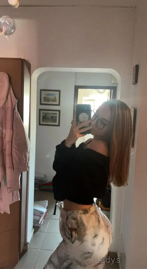 Kenna, 25 years beautiful nude Baghdad escorts girl, height 183 sm, Weight 53 kg