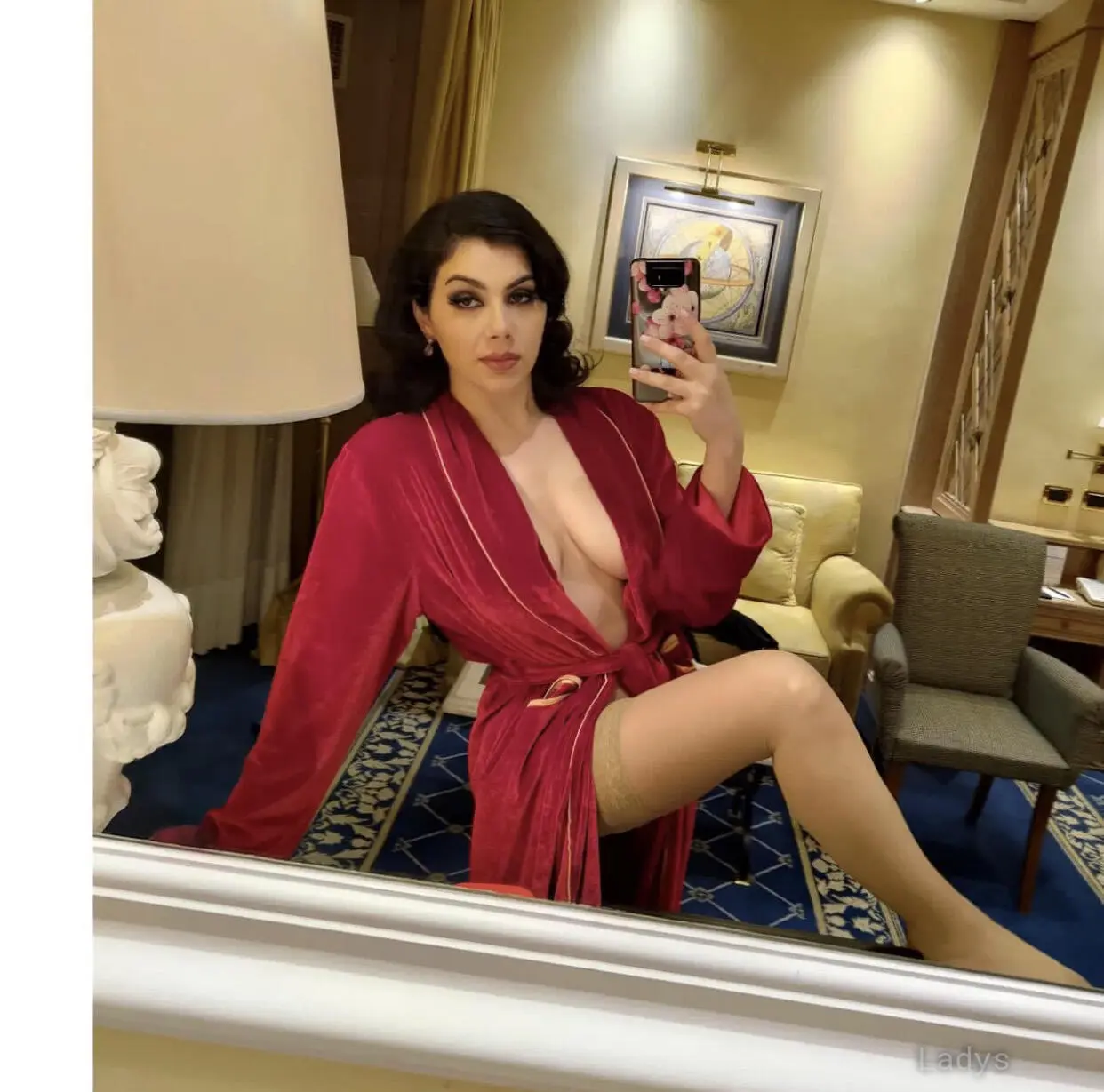 You’re Nuru therapist, 30 years beautiful nude Bakersfield escorts girl, height 166 sm, Weight 59 kg