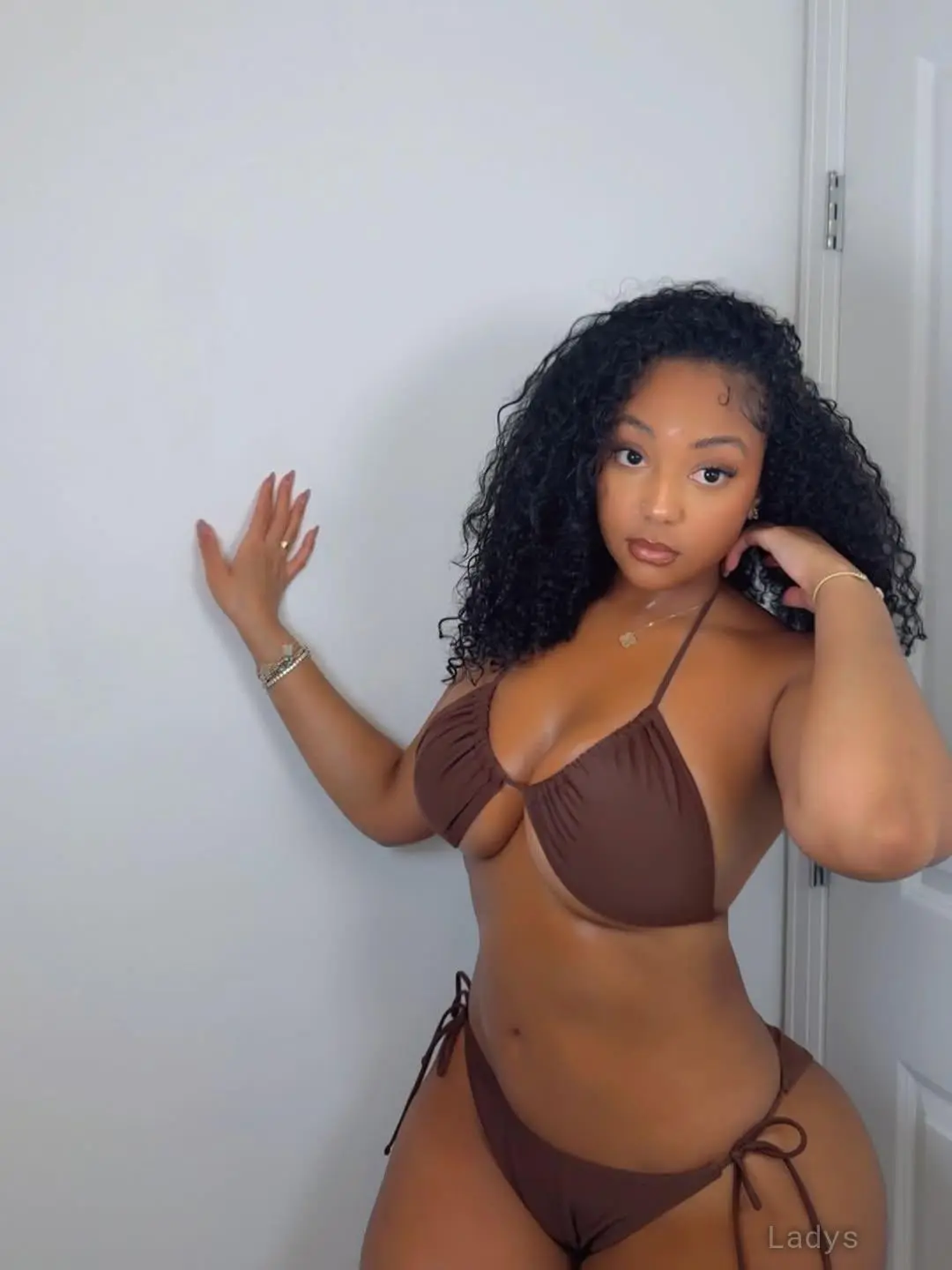 Juliekinky, 23 years old Baku escort girl with big tits, height 182 sm, Weight kg