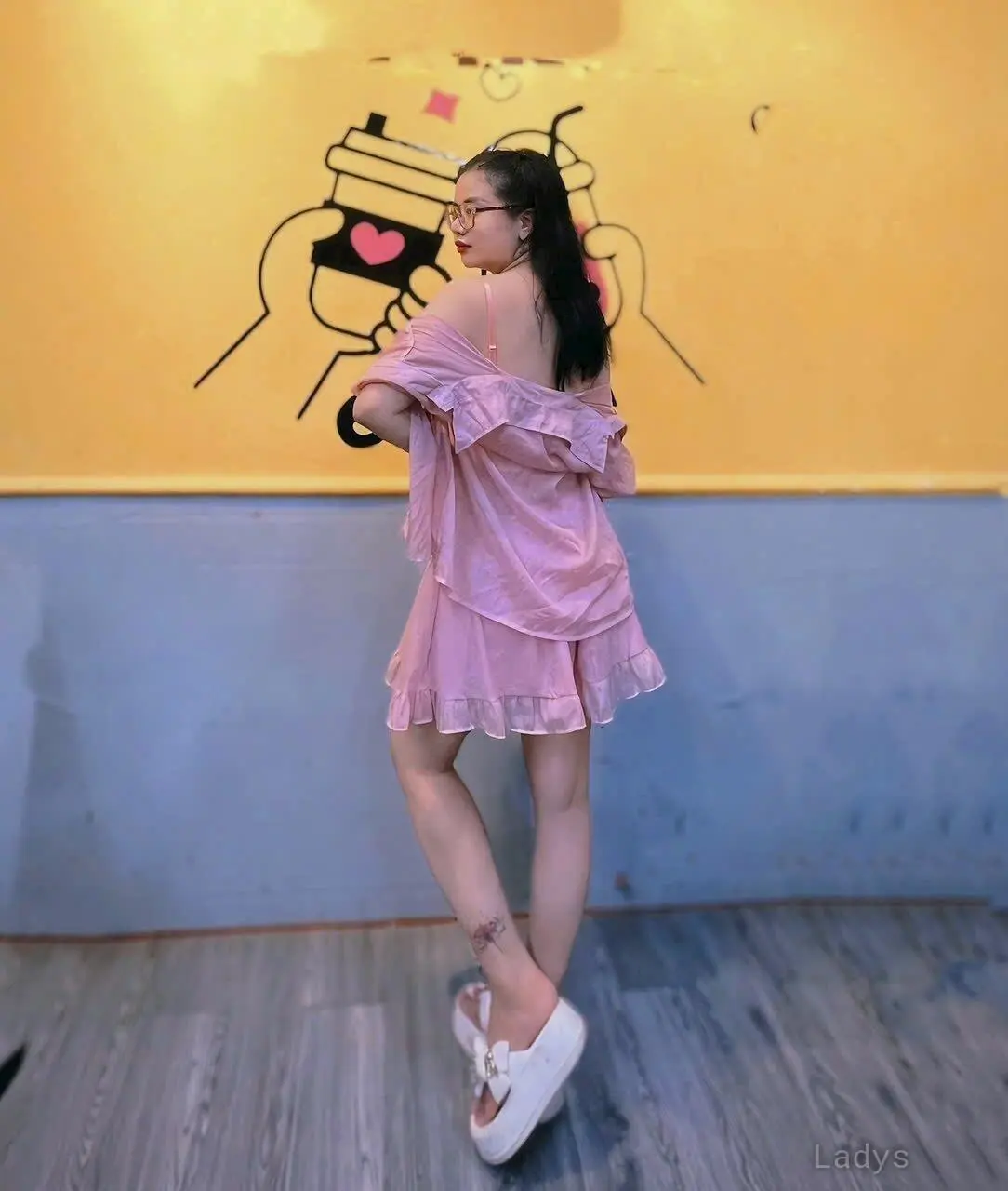 Lyly, 25 years old Baku escort girl with big tits, height 165 sm, Weight  kg