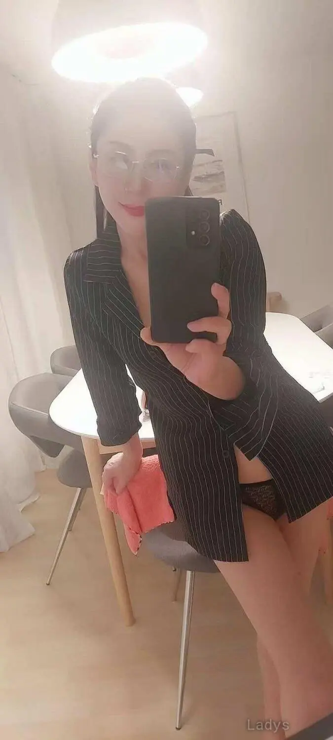 Adele, 28 years beautiful nude Baku escorts girl, height 160 sm, Weight kg