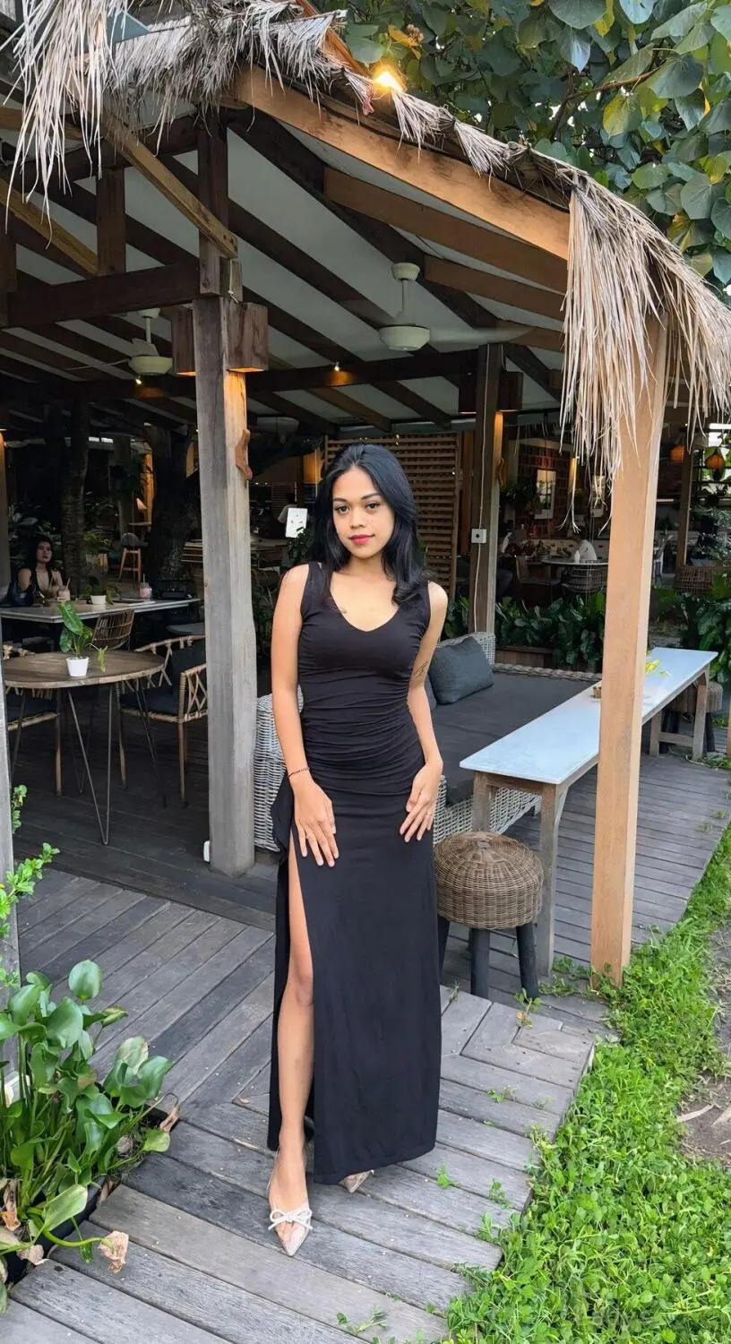 Nadila, 21 years asian escorts girl, height 165 sm, Weight kg, Bali eacort