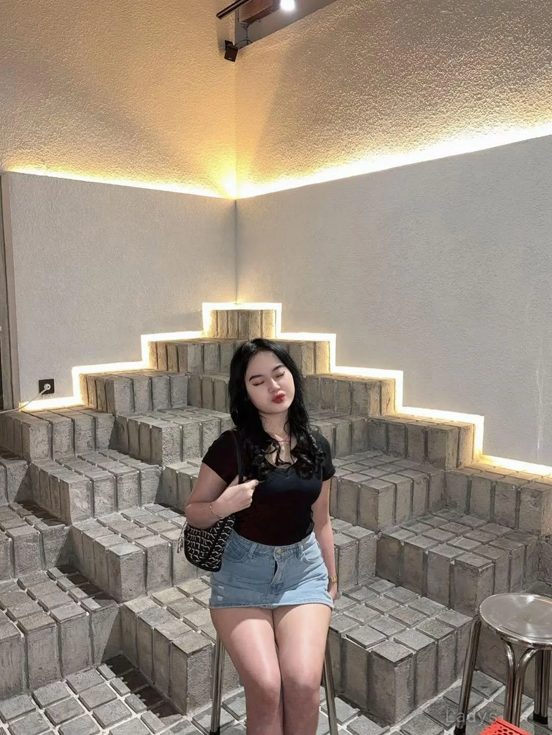 Citra, 21 years old Bali escort girl with big tits, height 167 sm, Weight kg
