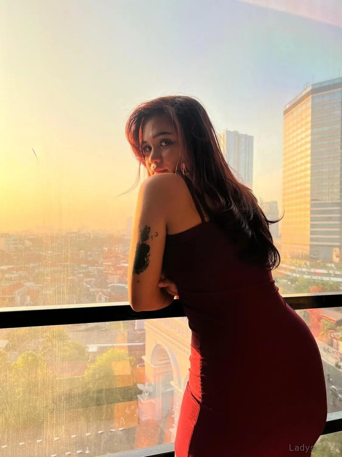 Nadien, 25 years old Bali escort girl with big tits, height 160 sm, Weight  kg