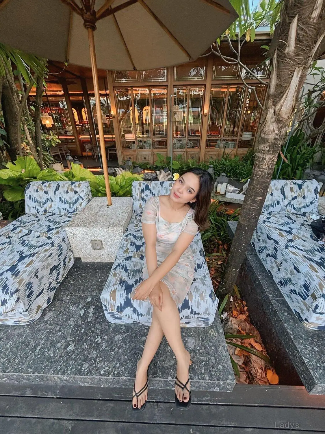 Pricilla, 21 years old Bali escort girl with big tits, height 171 sm, Weight kg
