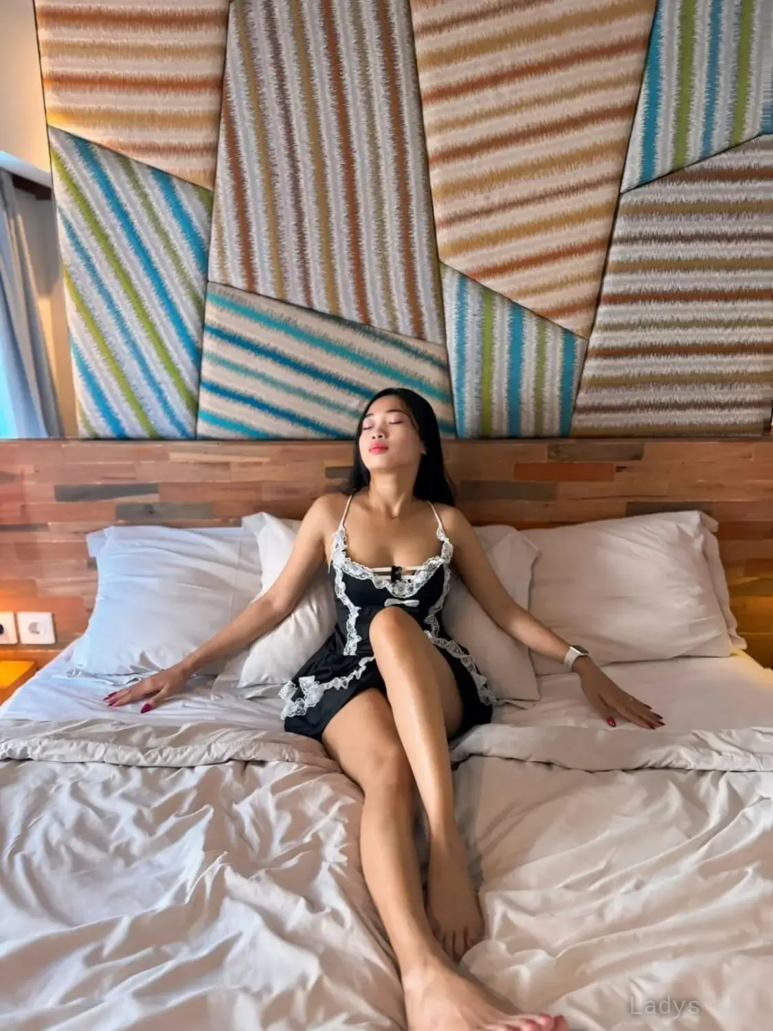 Rika, 18 years old Bali escort girl with big tits, height 158 sm, Weight 45 kg