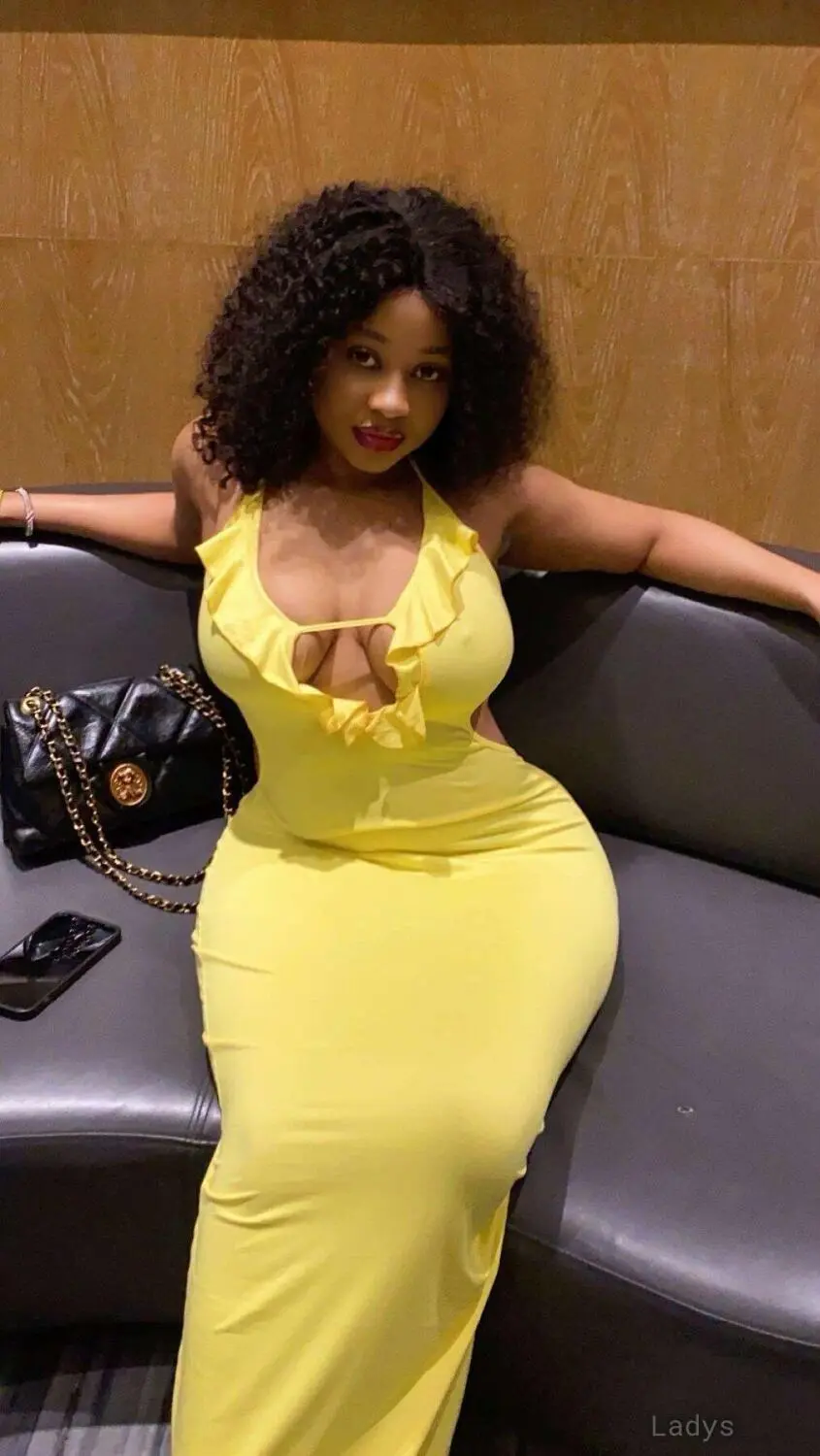 Sasher, 26 years old Bali escort girl with big tits, height 155 sm, Weight kg
