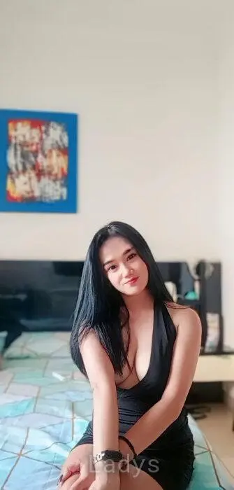 Amara, 23 years beautiful nude Bali escorts girl, height 162 sm, Weight 49 kg
