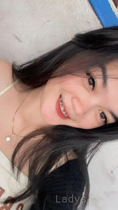 Anita, 19 years beautiful nude Bali escorts girl, height 164 sm, Weight 52 kg