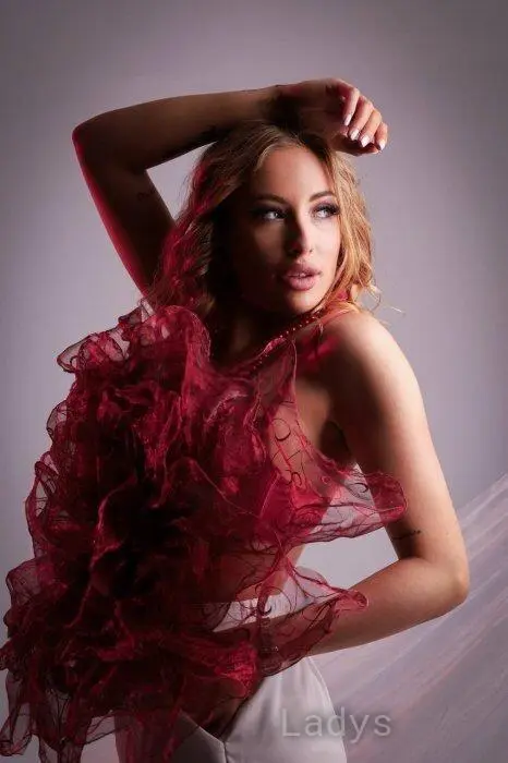 Anna, 21 years beautiful nude Bali escorts girl, height 170 sm, Weight 55 kg