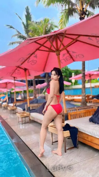 Celina, 22 years beautiful nude Bali escorts girl, height 160 sm, Weight 49 kg