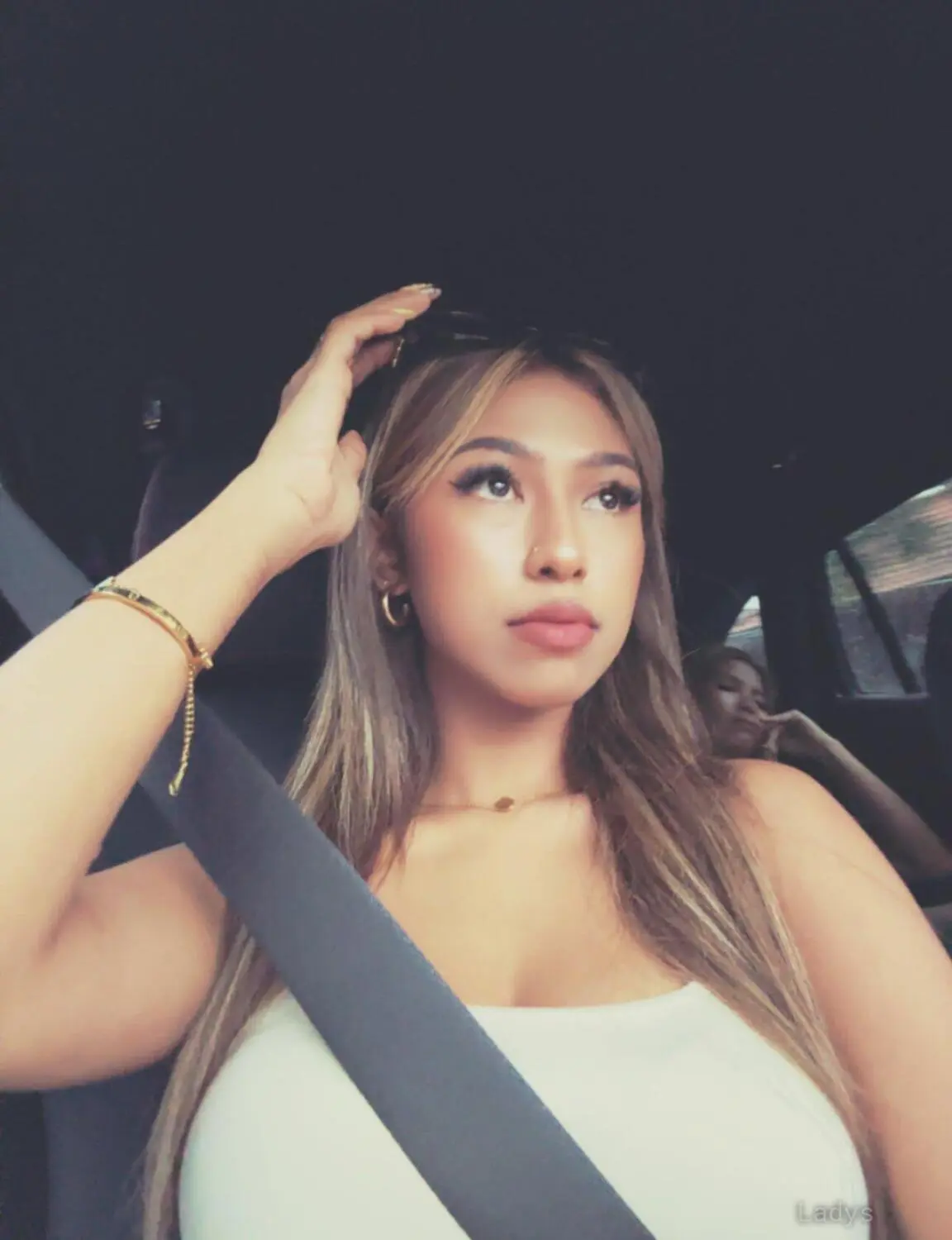 Cellinee, 20 years beautiful nude Bali escorts girl, height 165 sm, Weight  kg
