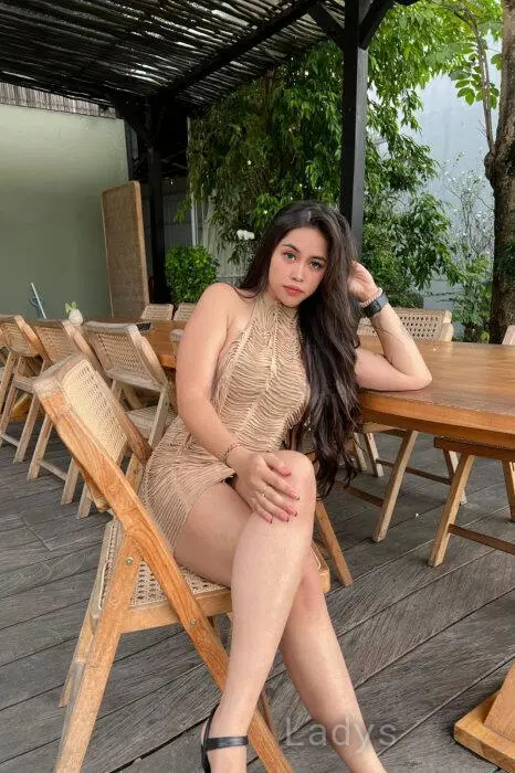 Cheza, 22 years beautiful nude Bali escorts girl, height 158 sm, Weight 53 kg