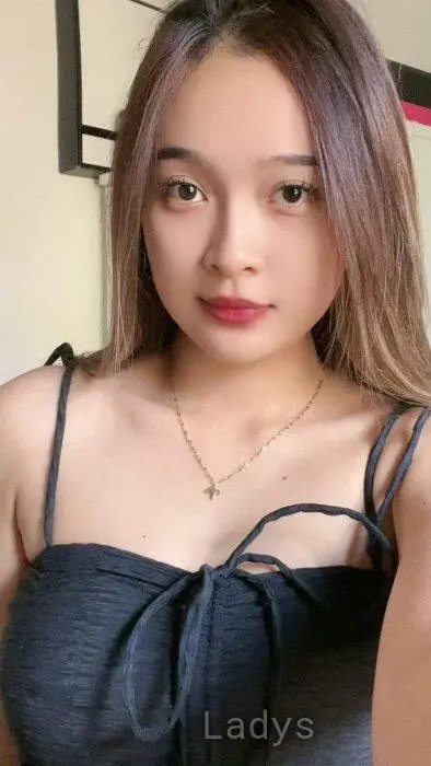Elvia, 28 years beautiful nude Bali escorts girl, height 168 sm, Weight 55 kg