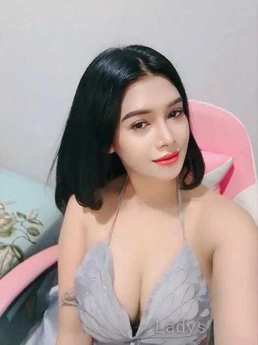 Jesica, 25 years beautiful nude Bali escorts girl, height 167 sm, Weight 63 kg