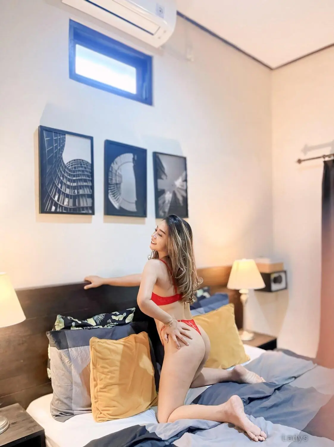 Karina, 25 years beautiful nude Bali escorts girl, height 157 sm, Weight  kg