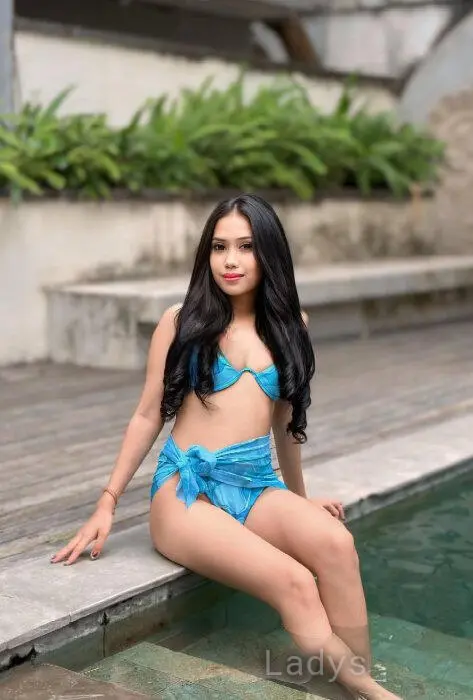 Lilly, 21 years beautiful nude Bali escorts girl, height 160 sm, Weight 45 kg