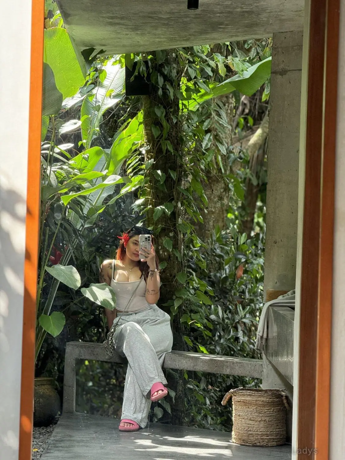 Lucy, 22 years beautiful nude Bali escorts girl, height 160 sm, Weight kg