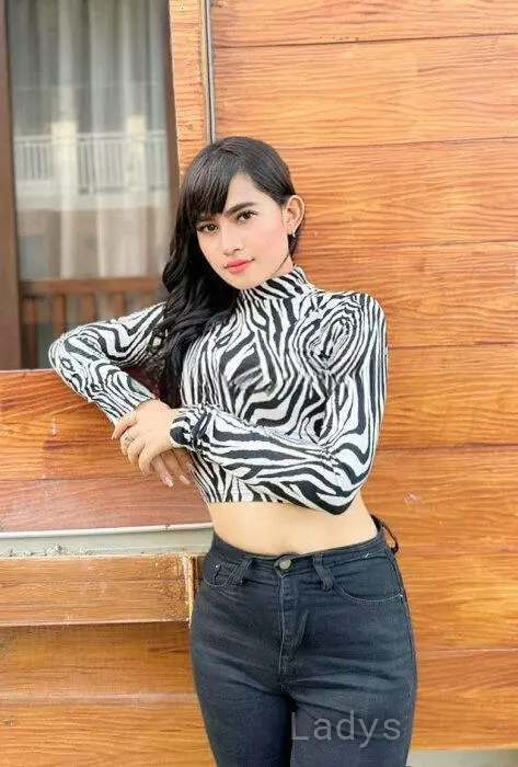 Rahyana Audy, 23 years beautiful nude Bali escorts girl, height 170 sm, Weight 50 kg