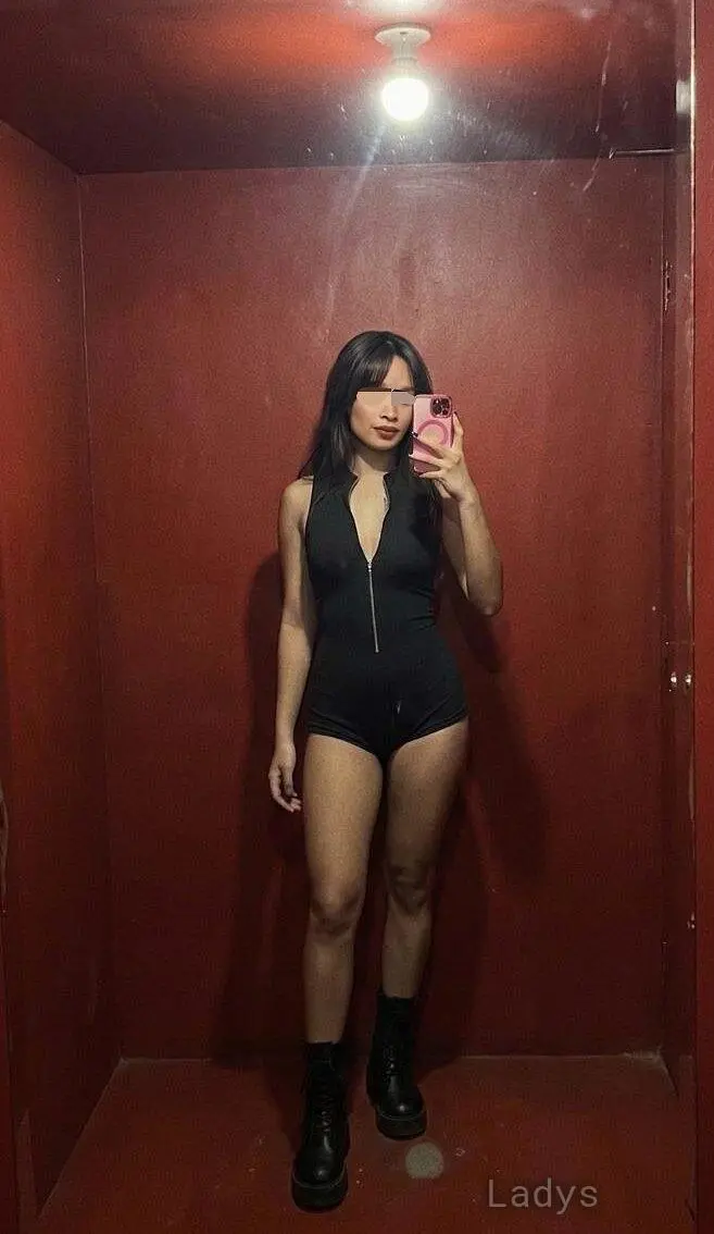 River, 26 years beautiful nude Bali escorts girl, height 168 sm, Weight  kg