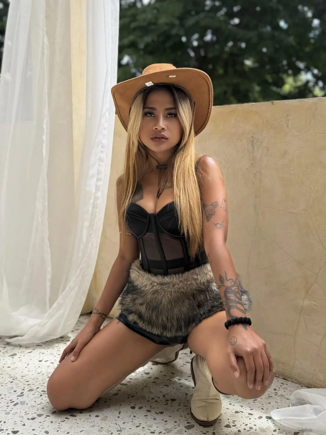 SHANON CANGGU, 24 years beautiful nude Bali escorts girl, height 155 sm, Weight 45 kg