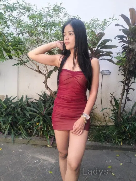 Sisil, 23 years beautiful nude Bali escorts girl, height 155 sm, Weight 46 kg